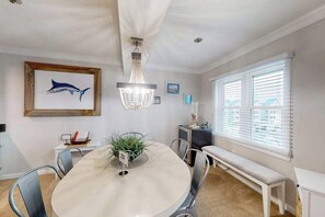 Dining - White Marlin 406B (Ocean City)