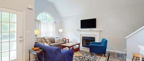 TV, DVD player, offices