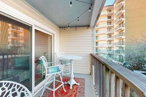 Property grounds - Sun Mark 253 (Ocean City)