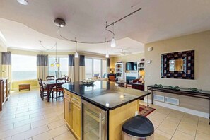 Interior - Luxury beachfront condo w/shared indoor & outdoor pools, free WiFi & ocean views (Ocean City)