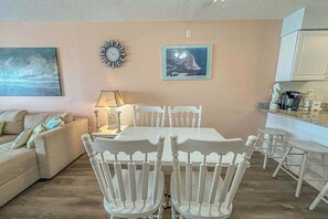 Interior - Sunny Condo on the Ocean Block with Balcony, full kitchen, AC, WiFi & Laundry (Ocean City)
