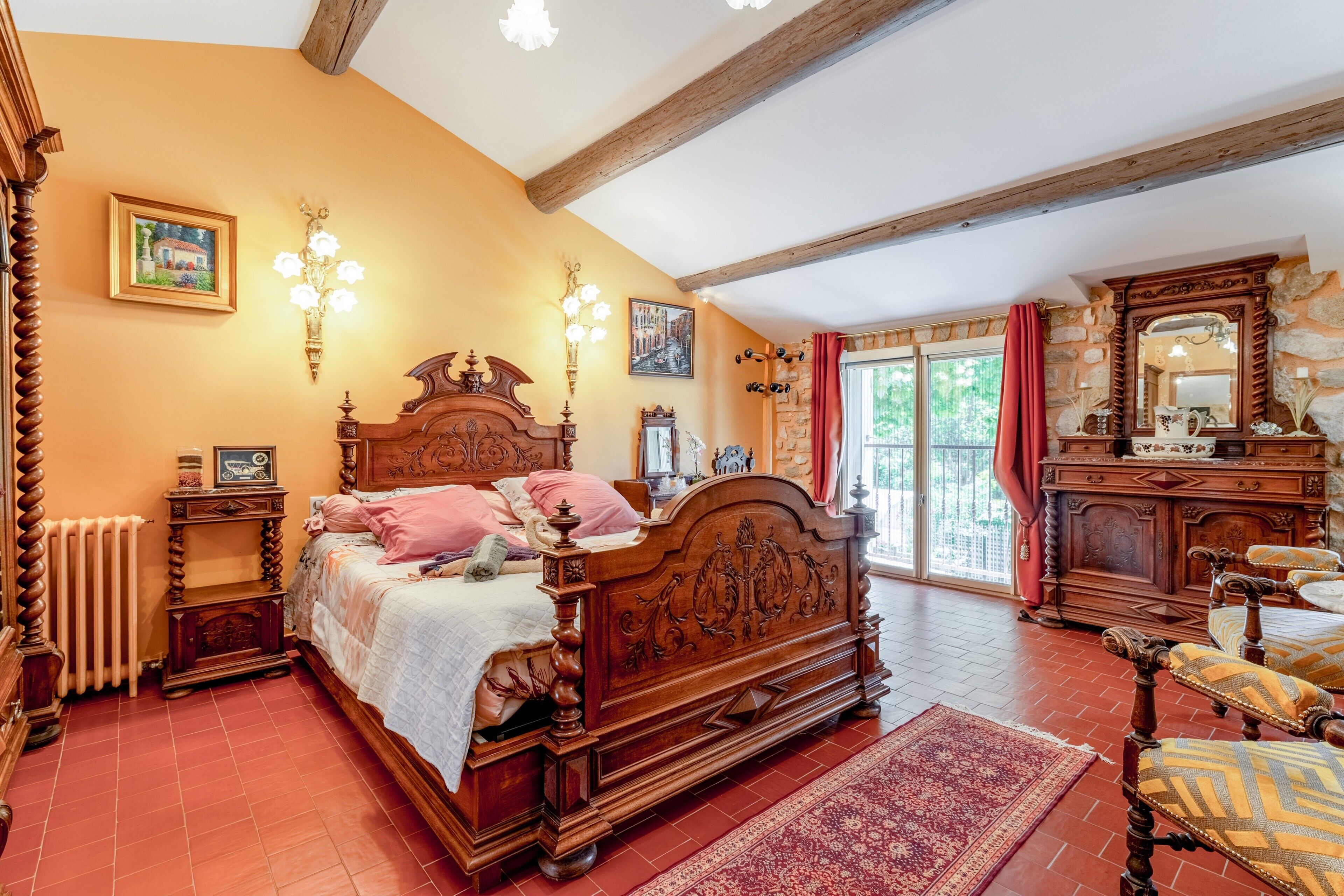 1 chambre, fer et planche à repasser, Wi-Fi, draps fournis