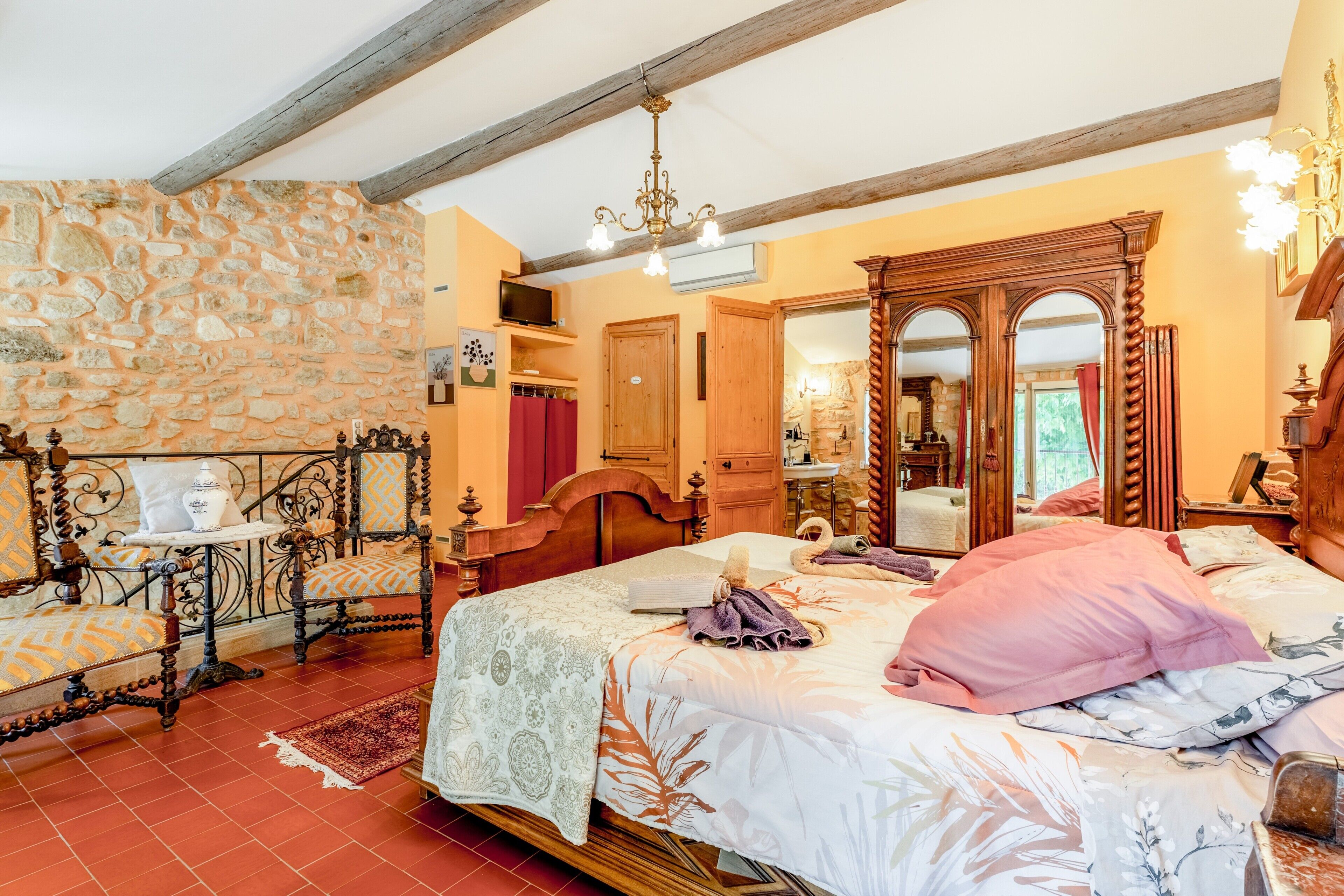1 bedroom, iron/ironing board, WiFi, bed sheets