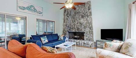 TV, fireplace, offices