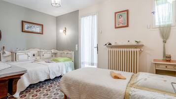 2 chambres, fer et planche Ă repasser, Wi-Fi, draps fournis