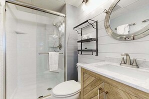 Shower - Dog-friendly stay near the ocean with private balcony, washer/dryer, & AC (Ocean City)