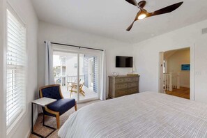 5 bedrooms, iron/ironing board, WiFi, bed sheets - Sapphire Sol | House in Ocean City with elevator, roof deck, grill, streaming (Ocean City)