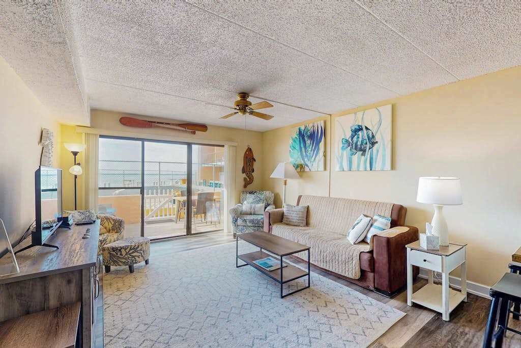 TV, DVD player, offices