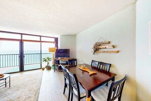 Dining - Updated beachfront condo with balcony, ocean view, WiFi, W/D, AC, & pool (Ocean City)