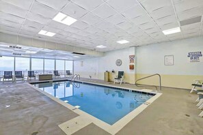 Pool - Beachfront condo with ocean and bay views, fast WiFi, pools, & game room (Ocean City)