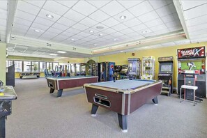 Games room - Beachfront condo with ocean and bay views, fast WiFi, pools, & game room (Ocean City)