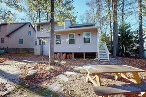Exterior - Contemporary, spacious home with firepit, washer/dryer, & central AC (Ocean Pines)