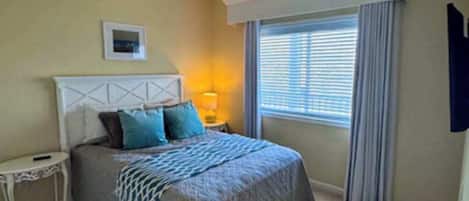 3 habitaciones, cuna de viaje, wifi y ropa de cama