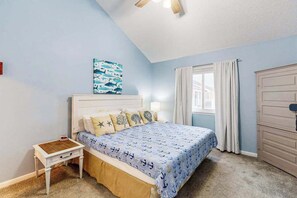 3 bedrooms, iron/ironing board, WiFi, bed sheets - Sunny condo w/balconies, full kitchen, A/C & Wifi & close to parks & the beach (Ocean City)