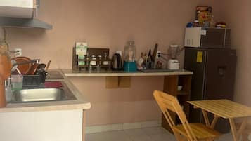 Fridge, microwave, cookware/dishes/utensils