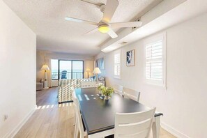 Dining - Luxury, Oceanfront, condo with indoor pool, saunas, gym, tennis & game room (Ocean City)
