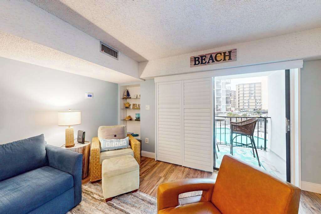 TV, DVD player, offices