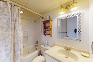 Shower, hair dryer, towels - Oceanblock retreat with indoor pool access, large balcony, washer, dryer & AC (Ocean City)