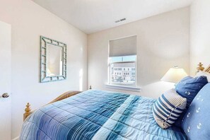 3 bedrooms, iron/ironing board, WiFi, bed sheets - Dog-friendly, water-view townhome with shared pool, patio, grill (West Ocean City)