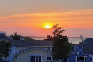 Exterior - Serene waterfront townhome with dock, balcony, central AC, & washer/dryer (Ocean City)