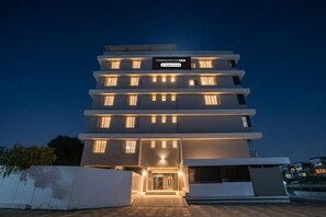 House | Exterior - Townhouse Oak Trimurti Hills Nashik (Dindori)