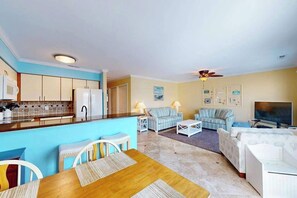 TV, offices - Serene Canal front condo w/Balcony, WiFi, AC & community pool access (Ocean City)