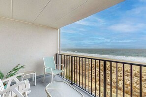 Property grounds - Waterfront condo w/ocean views, beach access, private balcony, W/D, & Central AC (Ocean City)