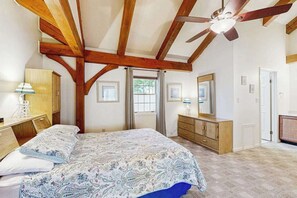 3 bedrooms, iron/ironing board, WiFi, bed sheets - Refreshing home, blocks from the beach w/Central AC, Private Deck & Washer/Dryer (Ocean City)