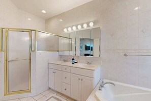 Shower, hair dryer, towels - Spacious 5 bedroom, waterfront home w/grill, firepit, full kitchen & shared pool (Ocean City)