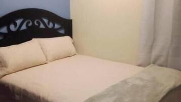 3 bedrooms, iron/ironing board, WiFi
