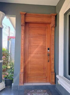Exterior detail - |Your Home Away from Home| House for 6 Costa Verde (San Pedro Sula)