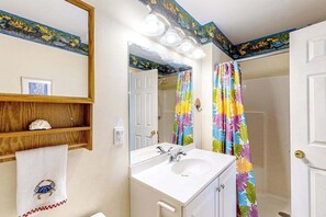 Douche, serviettes fournies