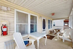 Outdoor dining - Breezes # 3 (Ocean City)