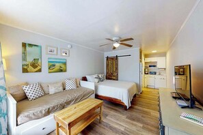 WiFi, bed sheets - Beachside condo within walking distance to beach, boardwalk & attractions (Ocean City)
