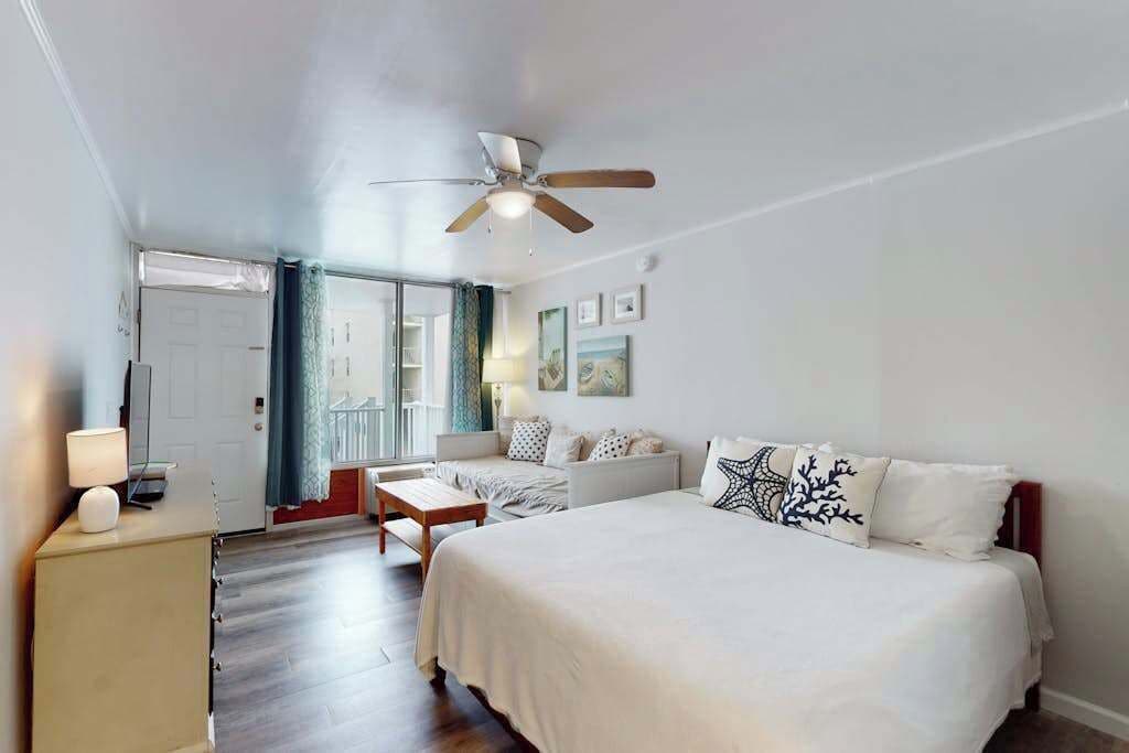 WiFi, bed sheets