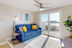 TV, fireplace, DVD player, offices - Sunset Island - 57 & 59 Island Edge (Ocean City)
