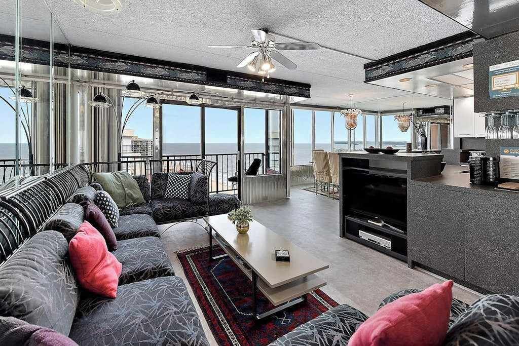TV, offices