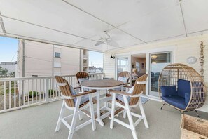 Outdoor dining - Beachcrest 14 (Ocean City)