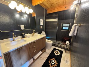 Shower, jetted bath, hair dryer, bidet - Cedar & Bark A-Frame Cabin / Spa, Sauna, Theater Room / EV Charger Near Village (Lake Arrowhead)