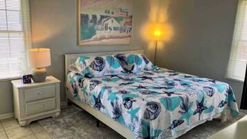 3 chambres, fer et planche à repasser, Wi-Fi, draps fournis