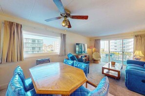 TV, DVD player, offices - Excalibur 107 (Ocean City)