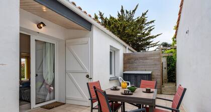Double Gîte 3 and 4 with Private Terraces and Wi-Fi