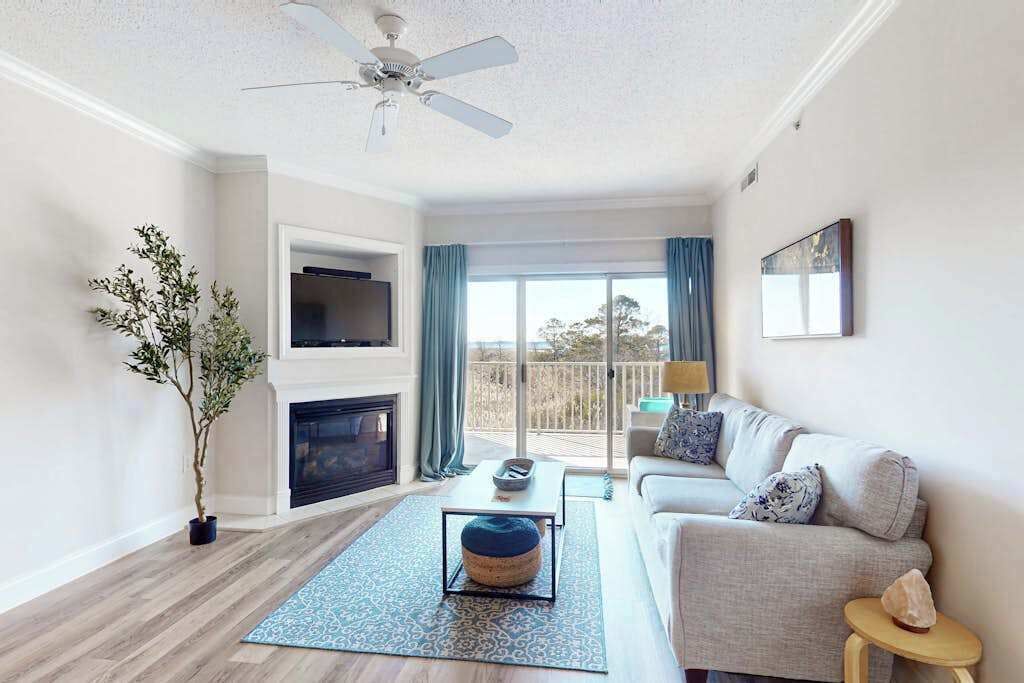 TV, DVD player, offices
