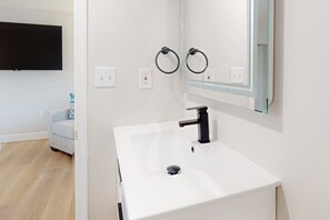 Interior - Bali 202 (Ocean City)