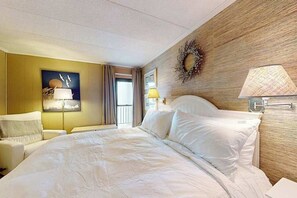 1 bedroom, iron/ironing board, WiFi, bed sheets - Fully Equipped Oceanfront Condo w/Great Beach View, Balcony & Shared Pool/Tennis (Ocean City)