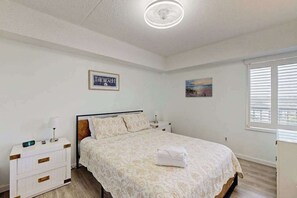 1 bedroom, iron/ironing board, WiFi, bed sheets - Bluewater East 501N (Ocean City)