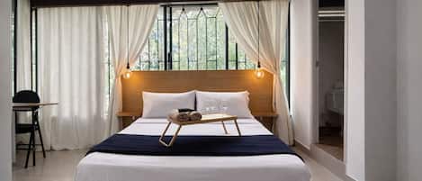 Panoramic Loft, Garden View (105) | Blackout drapes, iron/ironing board, free WiFi