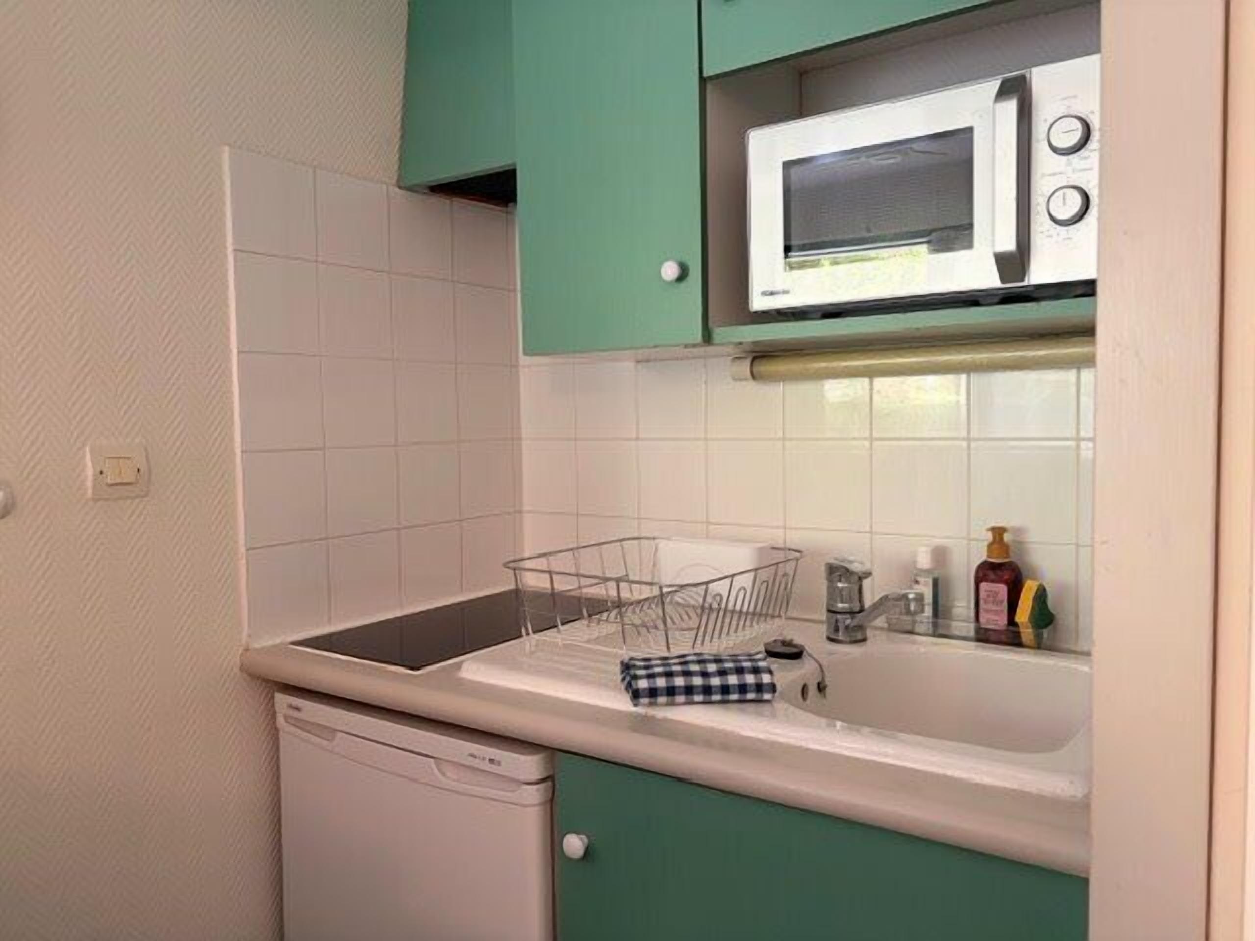 Fridge, microwave, coffee/tea maker