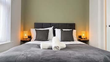4 bedrooms, WiFi, bed sheets