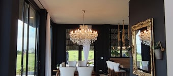 Serene 4-bedroom chalet in charming Darien perfect for relaxing stays